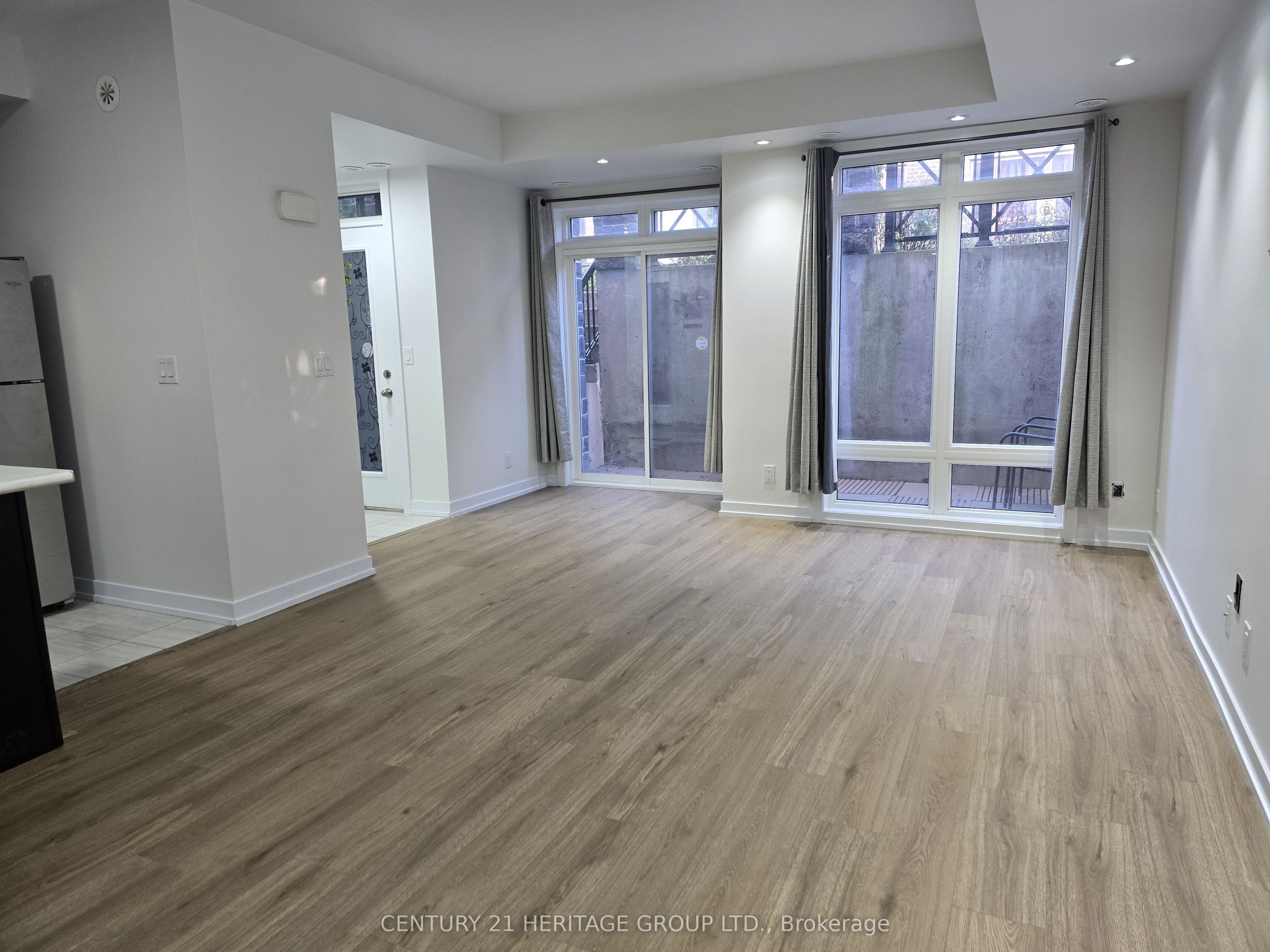 20 Dunsheath Way 309 Property Photo 5