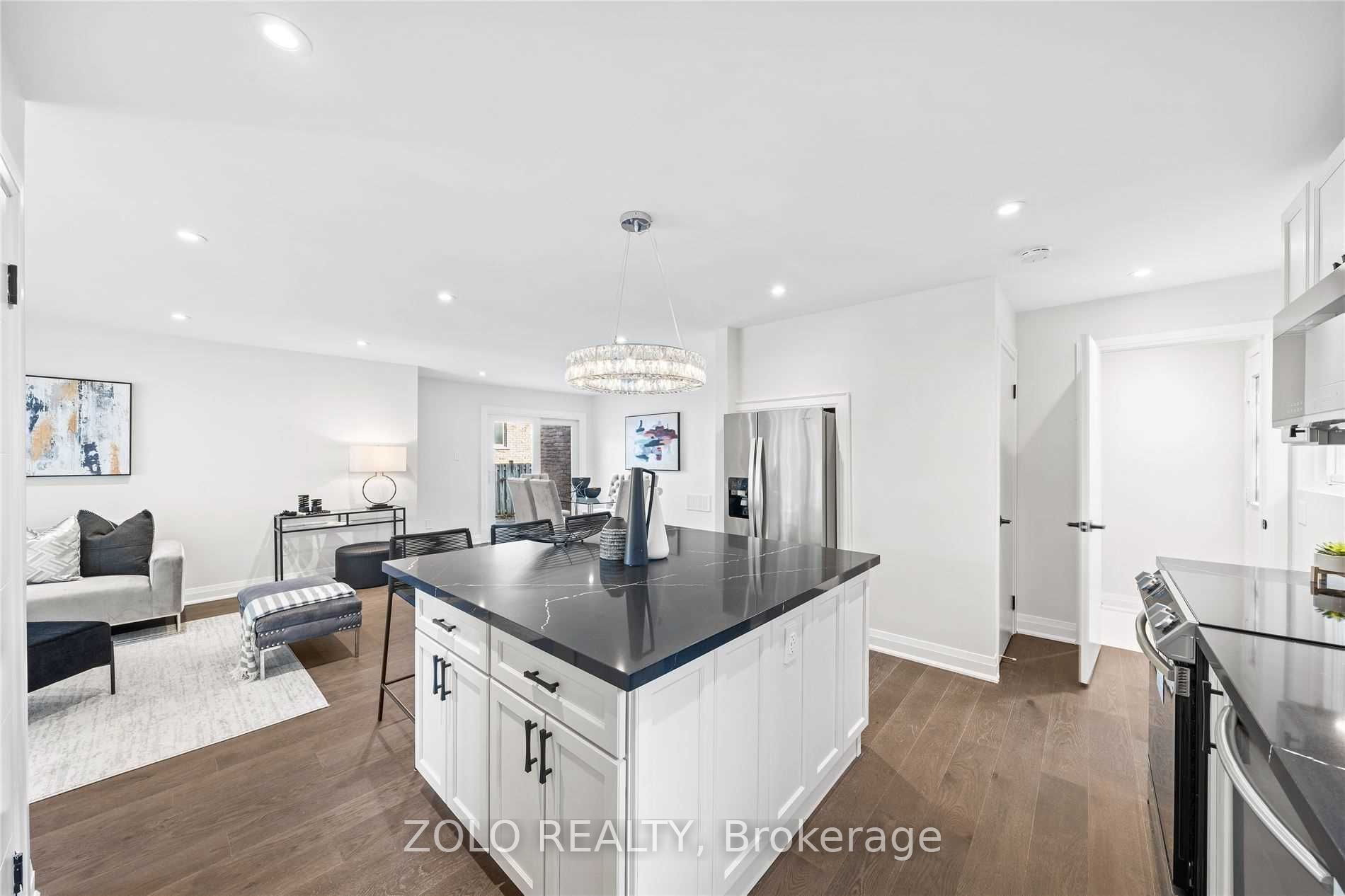 20 Eastman Crescent Property Photo 4
