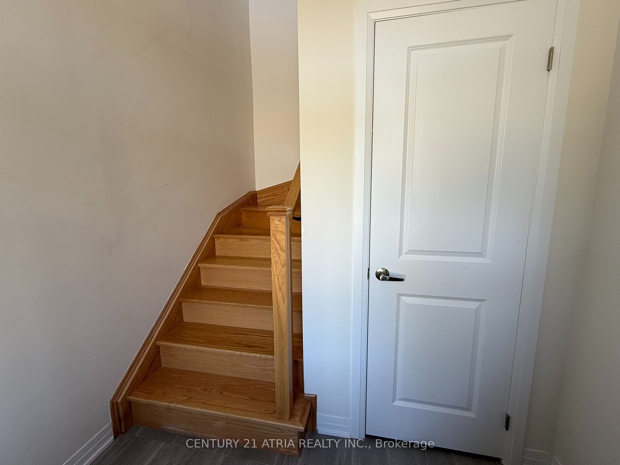 1521 19th Avenue Property Photo 5