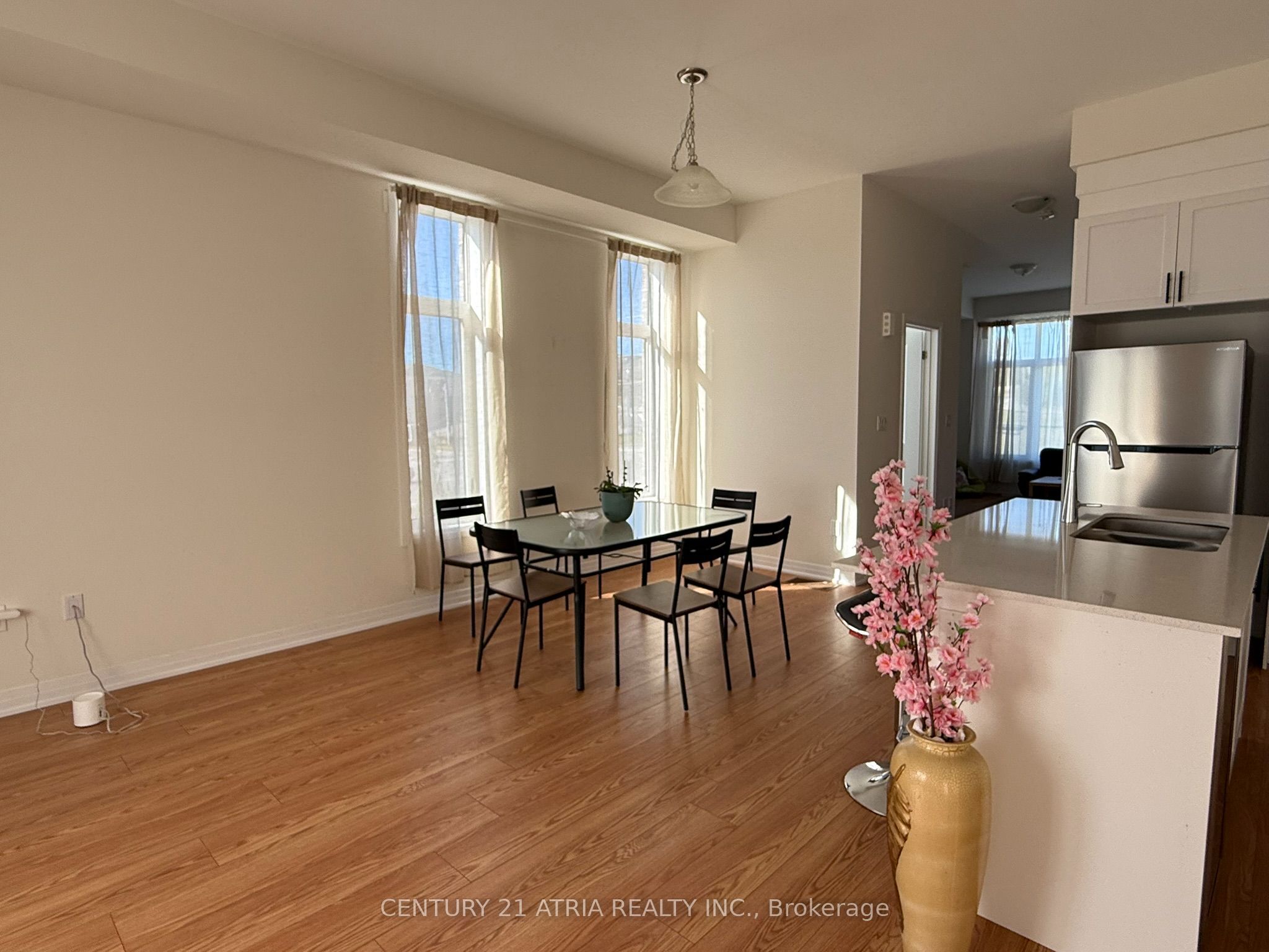 1521 19th Avenue Property Photo 9