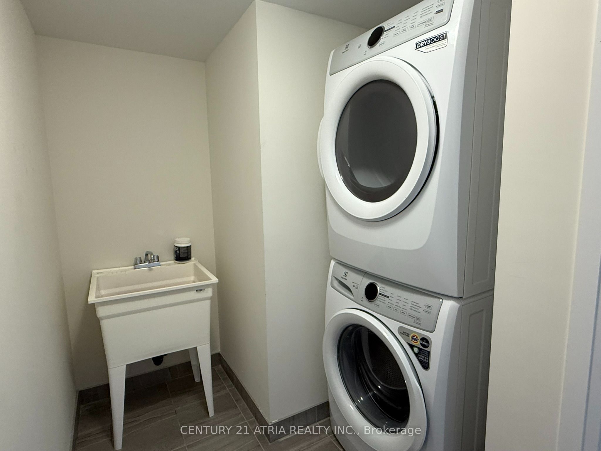 1521 19th Avenue Property Photo 16