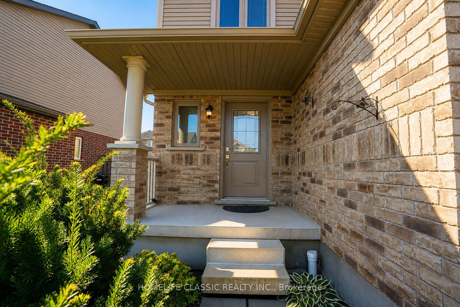 5 Irwin Crescent Property Photo 3