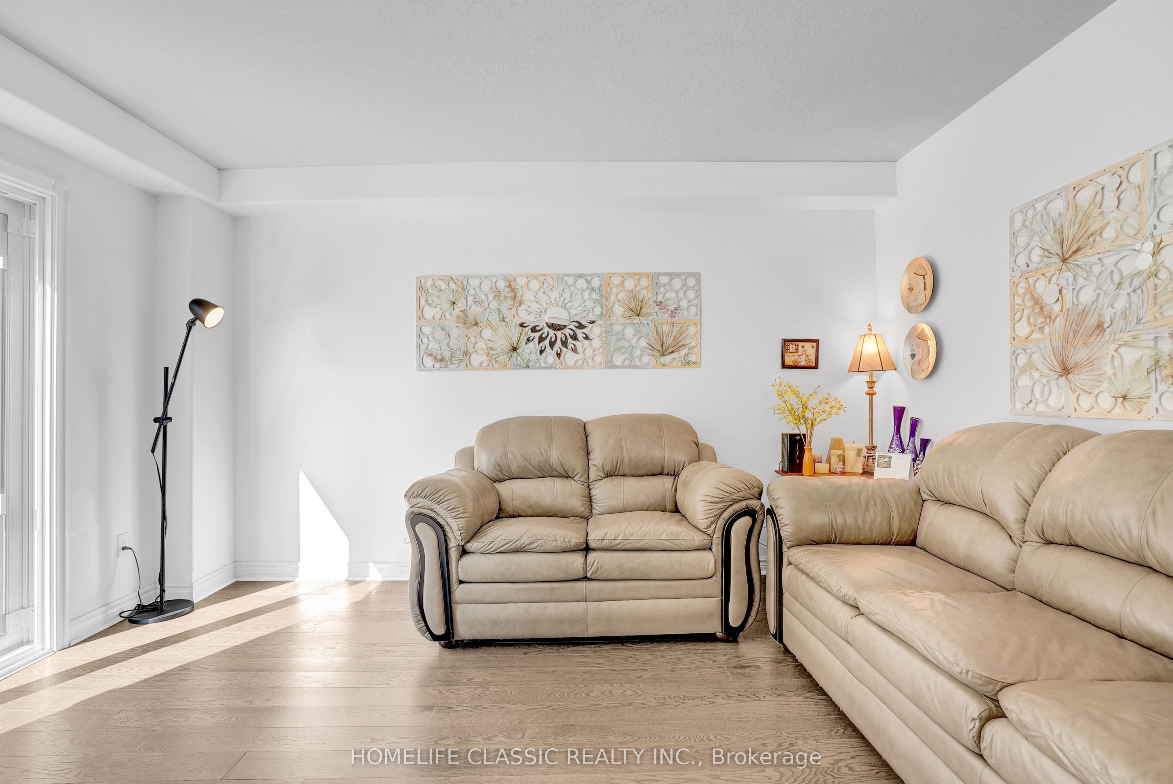 5 Irwin Crescent Property Photo 14