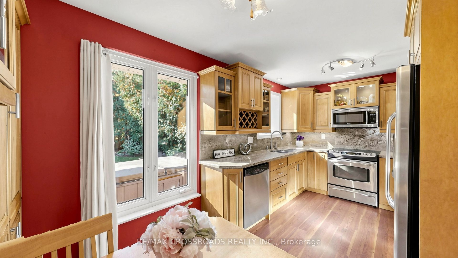 27 Hagerman Boulevard Property Photo 10