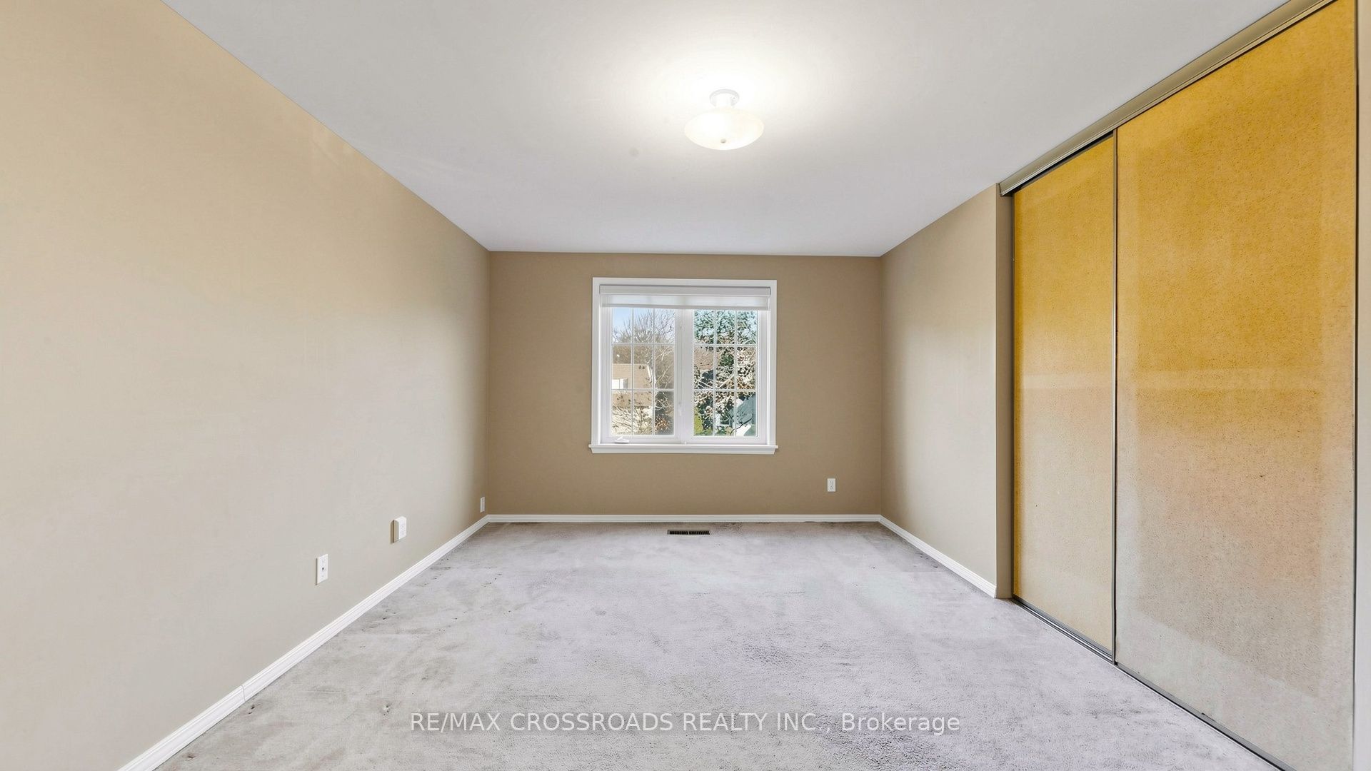 27 Hagerman Boulevard Property Photo 20