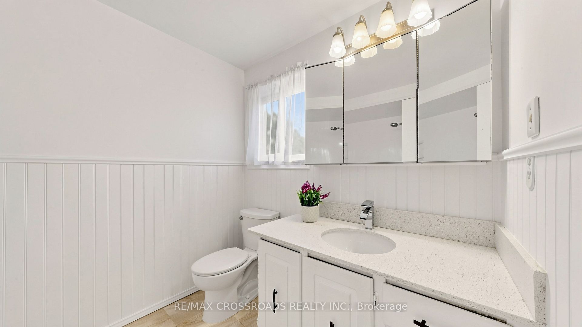 27 Hagerman Boulevard Property Photo 21
