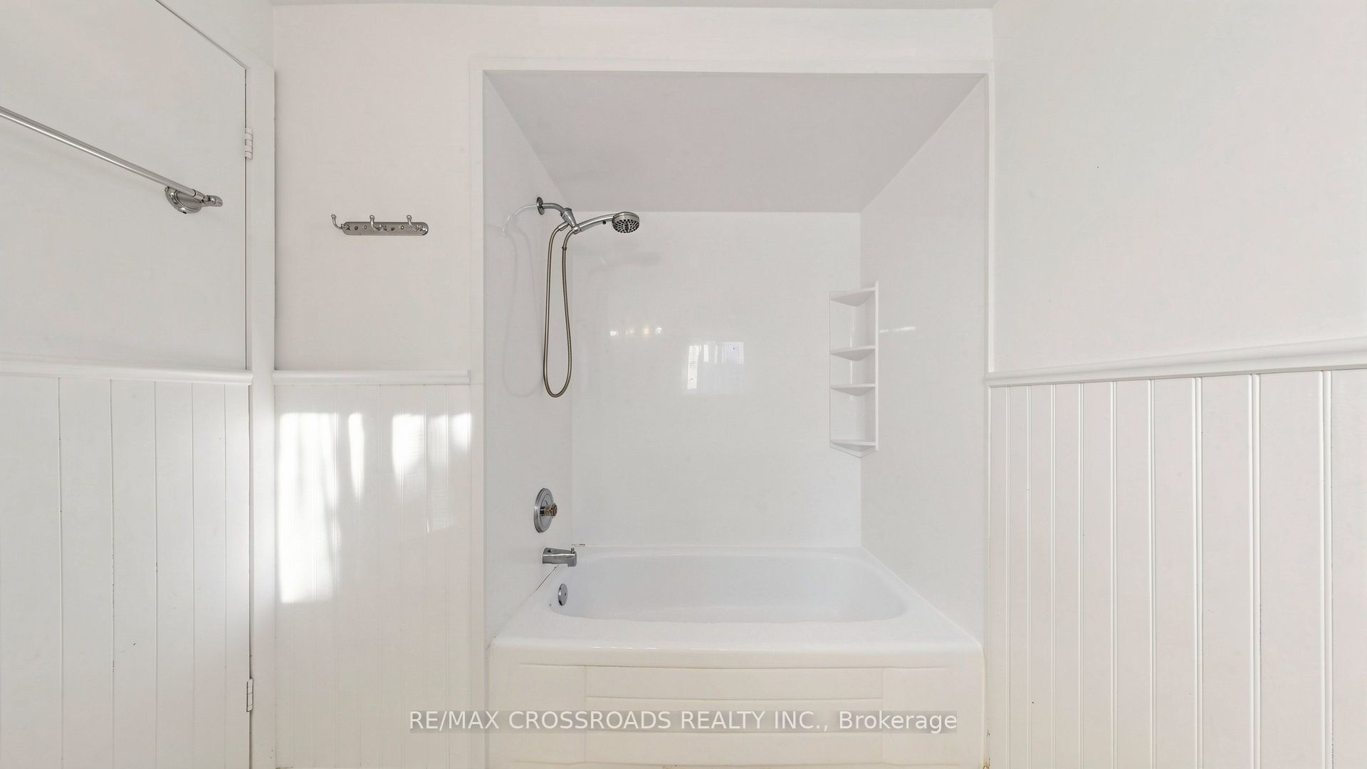 27 Hagerman Boulevard Property Photo 22