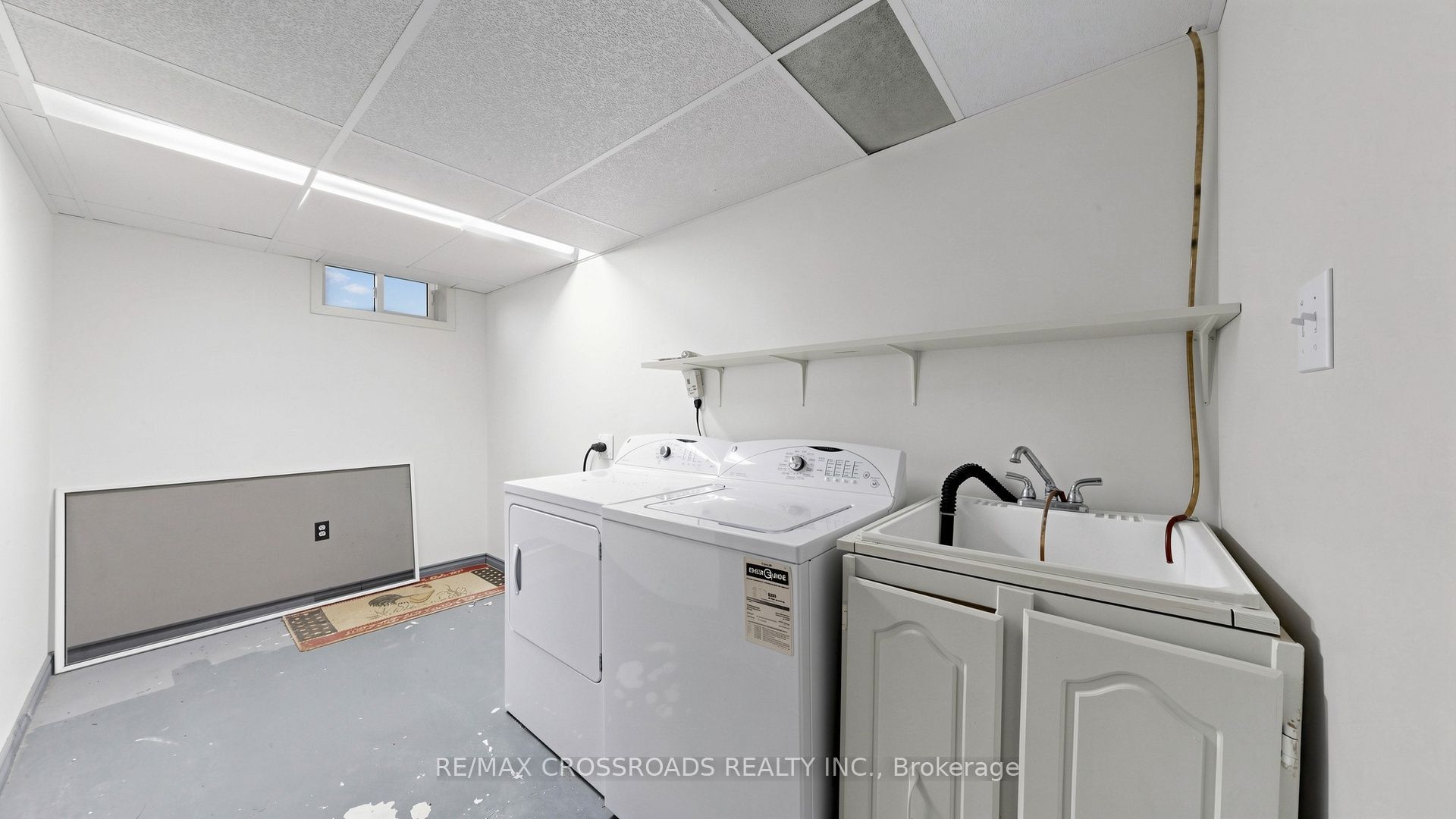 27 Hagerman Boulevard Property Photo 34