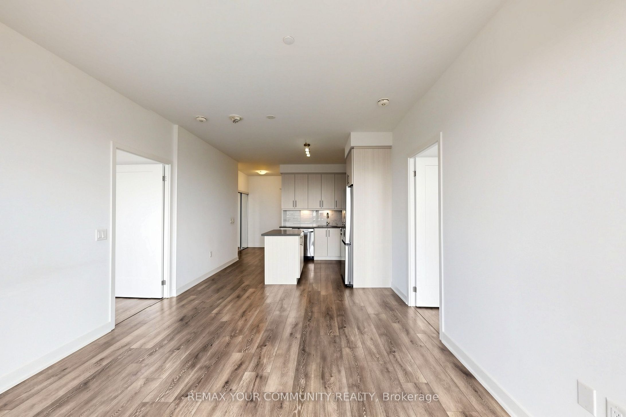 105 Oneida Crescent 2106 Property Photo 6