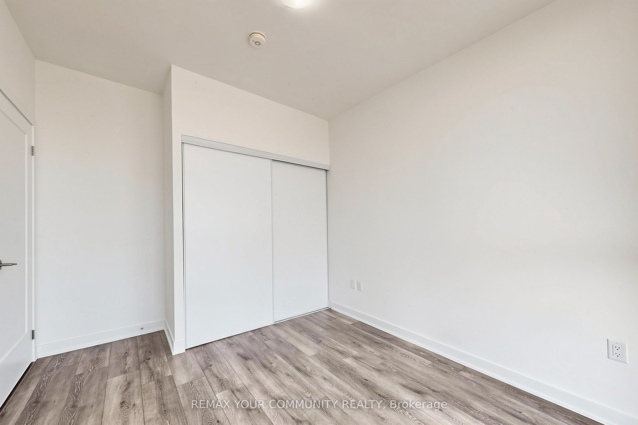105 Oneida Crescent 2106 Property Photo 22