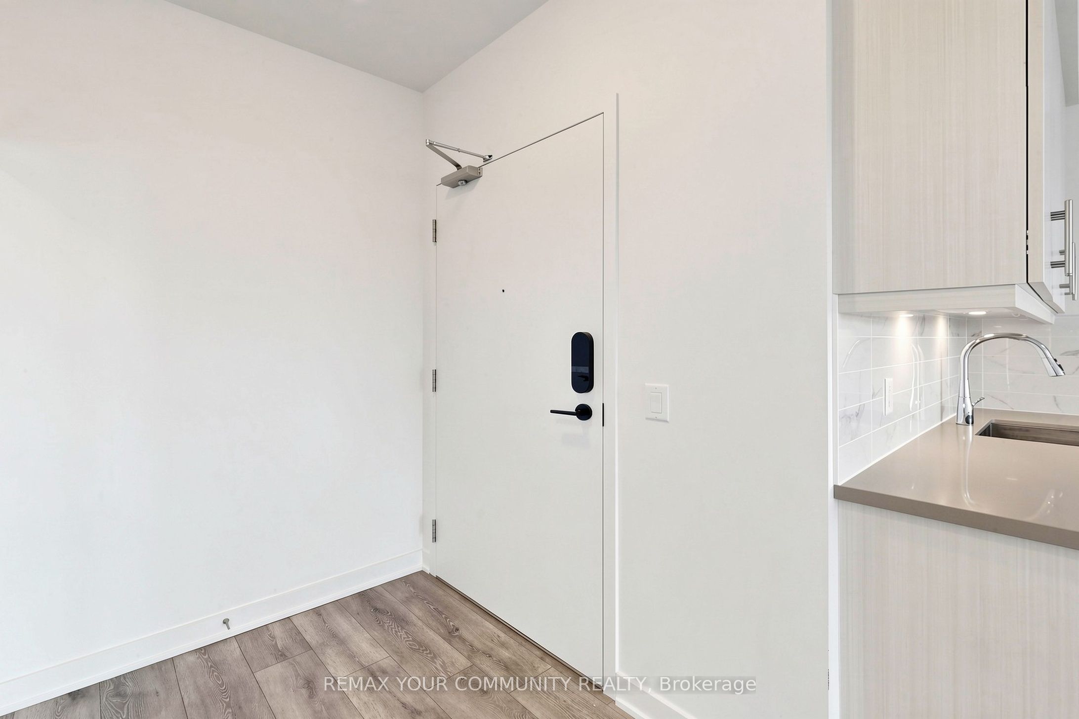105 Oneida Crescent 2106 Property Photo 26