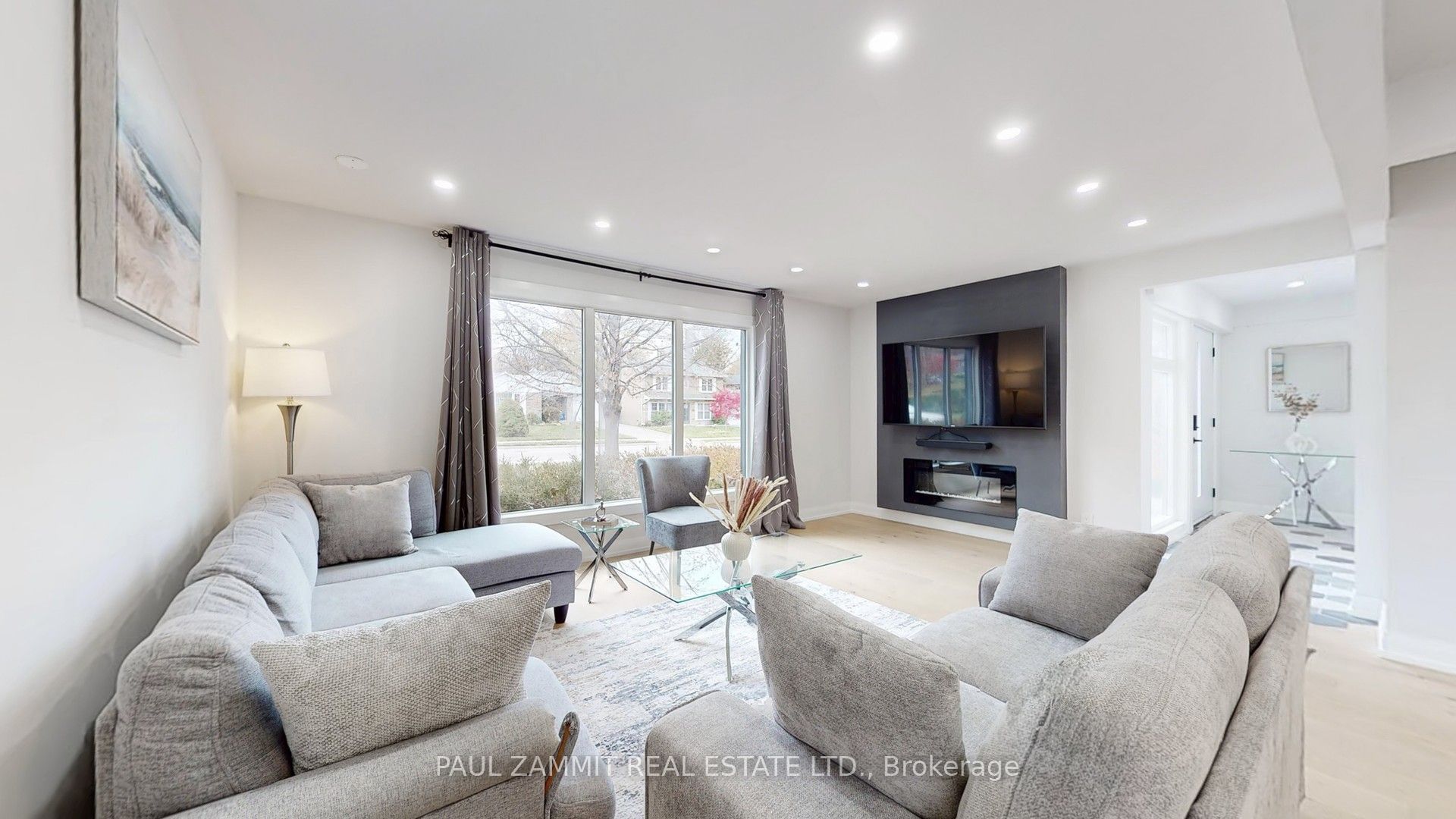 31 Henderson Avenue Property Photo 6