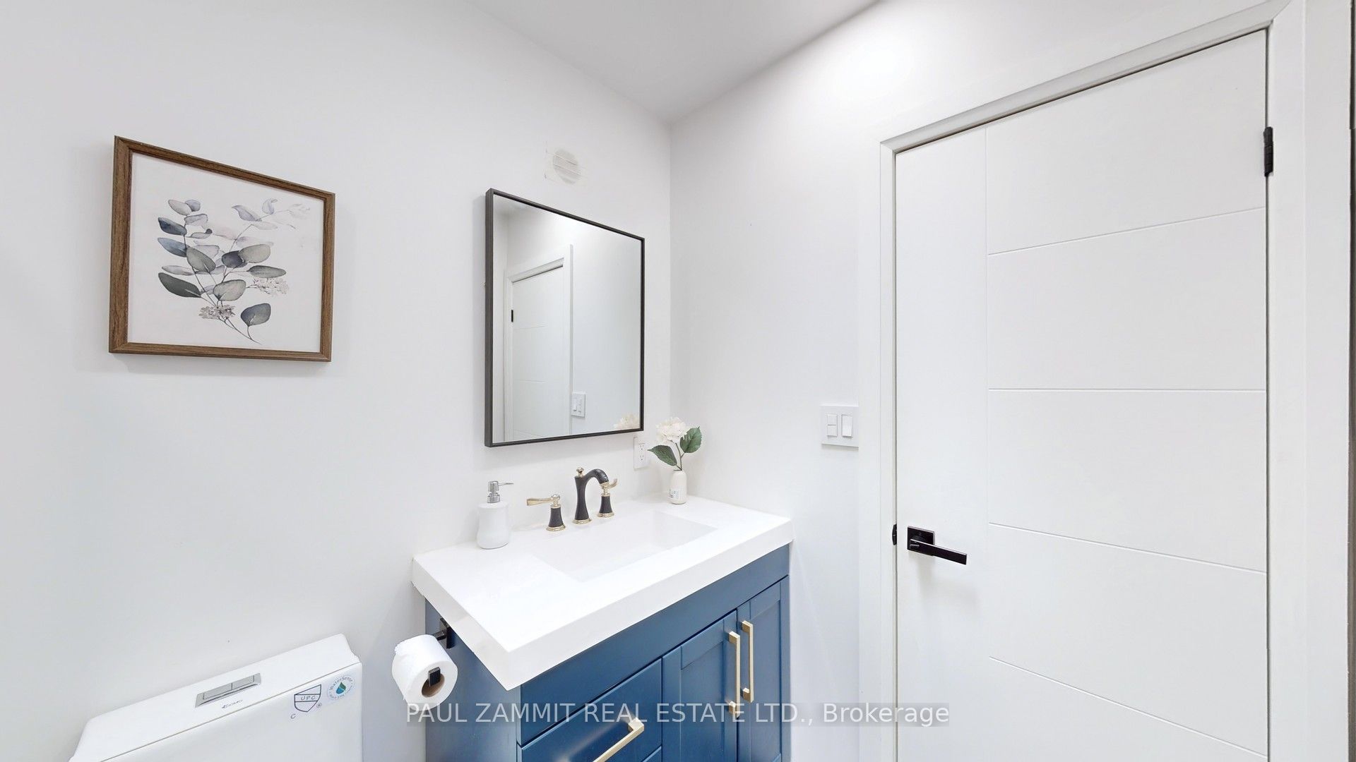 31 Henderson Avenue Property Photo 24