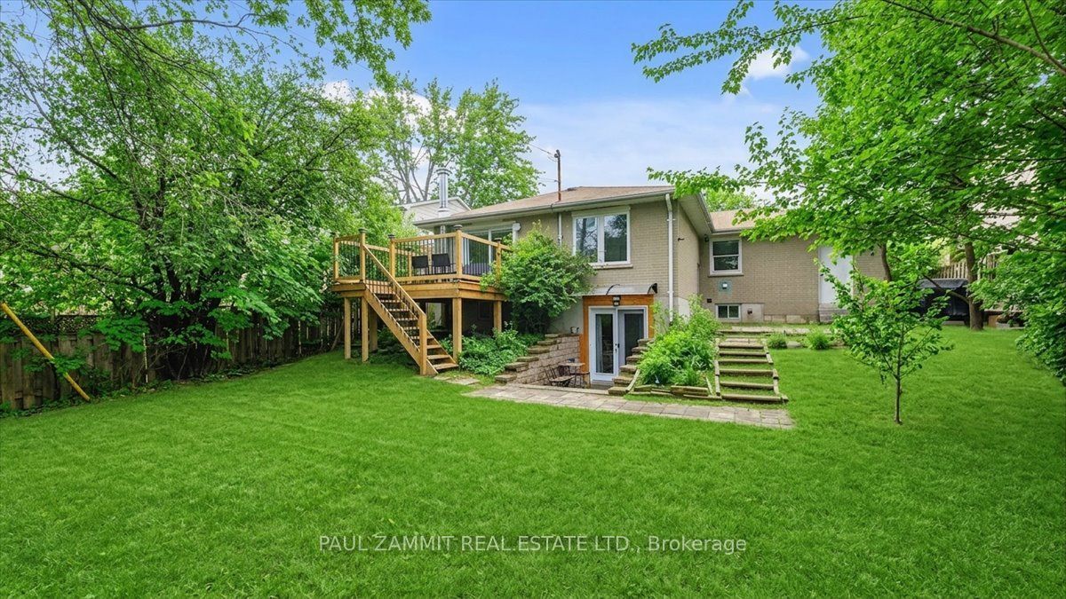 31 Henderson Avenue Property Photo 44