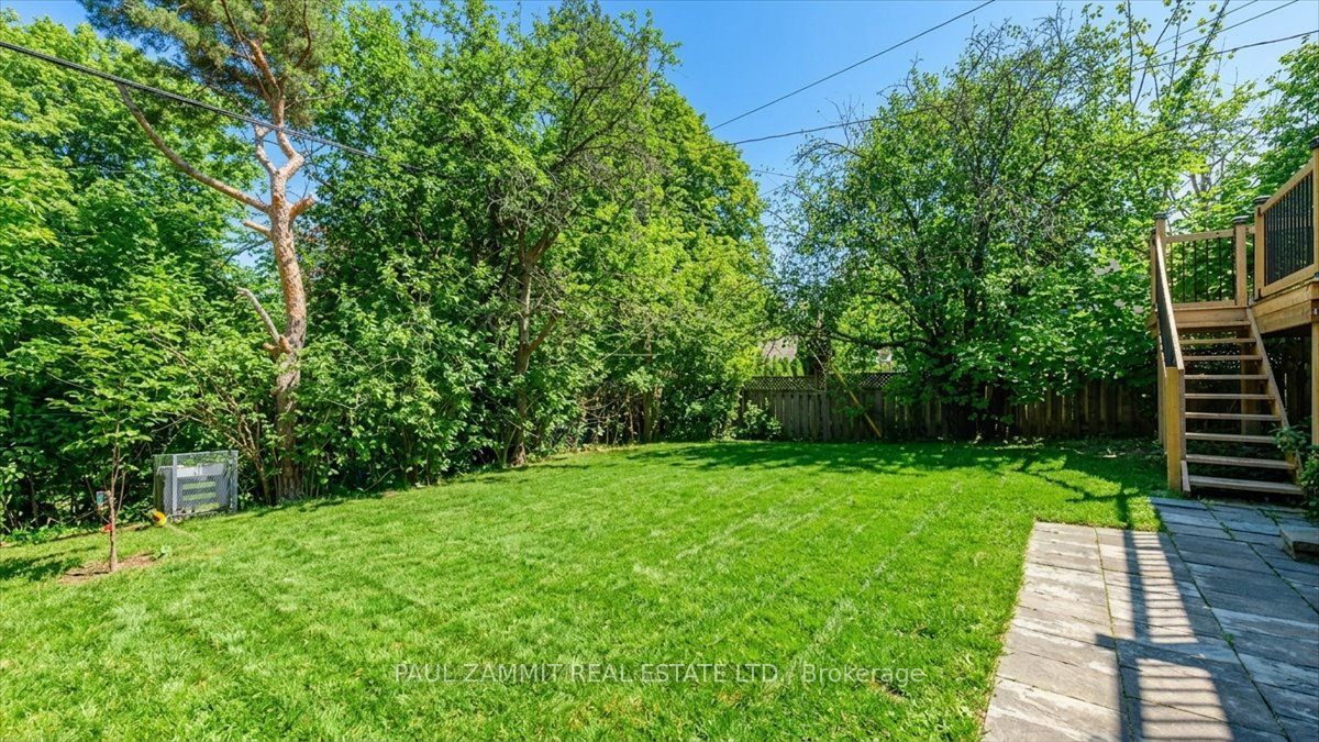 31 Henderson Avenue Property Photo 45