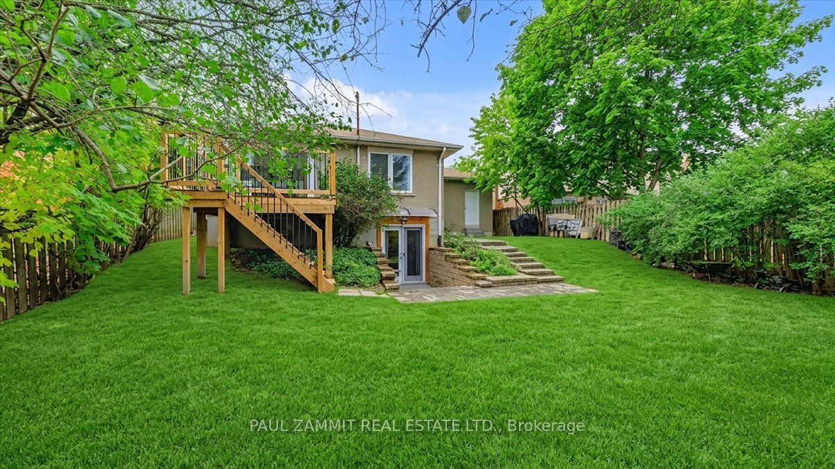 31 Henderson Avenue Property Photo 46