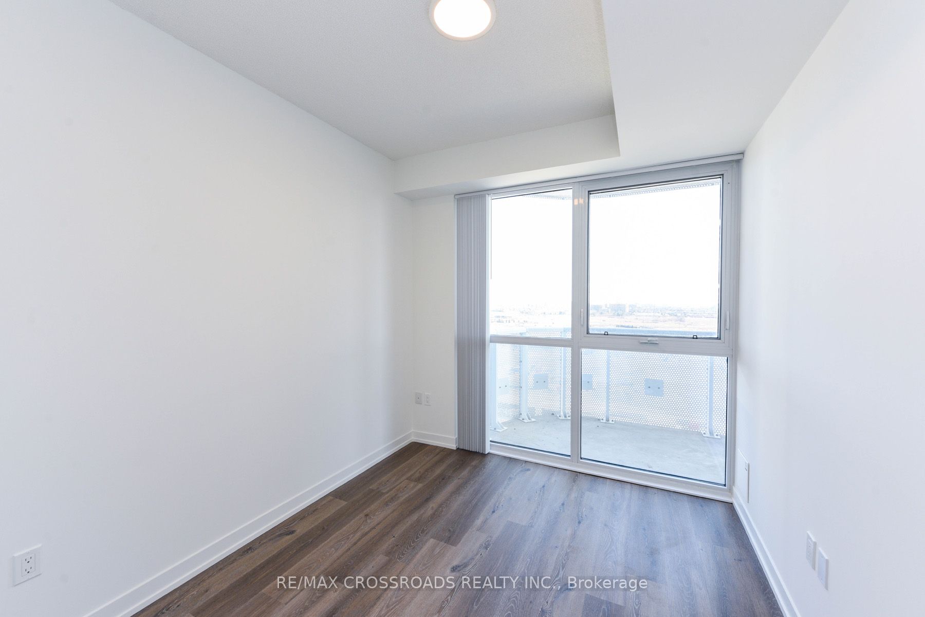 225 Commerce Street 2003 Property Photo 16