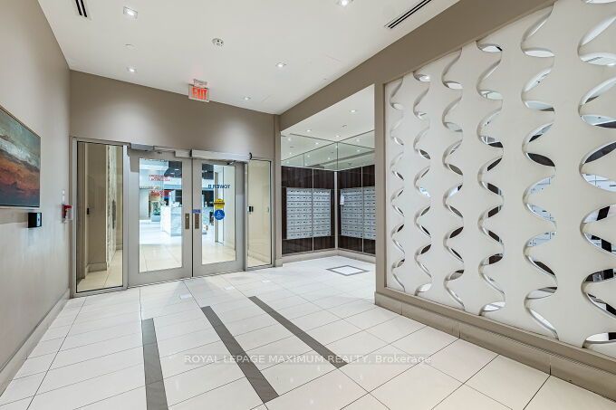 9600 Yonge Street 219b Property Photo 8