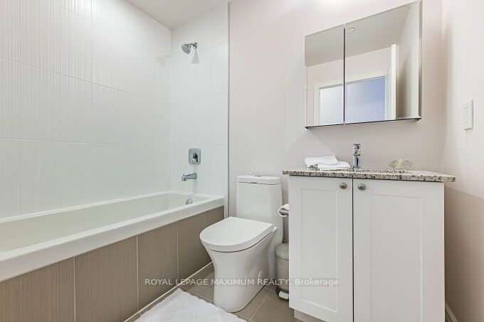 9600 Yonge Street 219b Property Photo 20