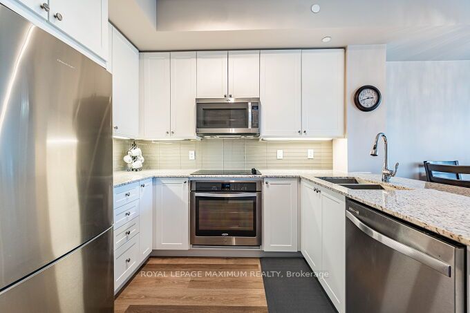 9600 Yonge Street 219b Property Photo 23