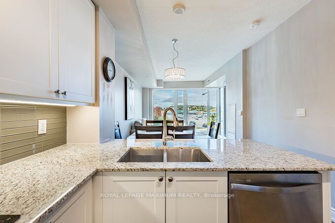9600 Yonge Street 219b Property Photo 25