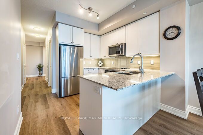 9600 Yonge Street 219b Property Photo 27