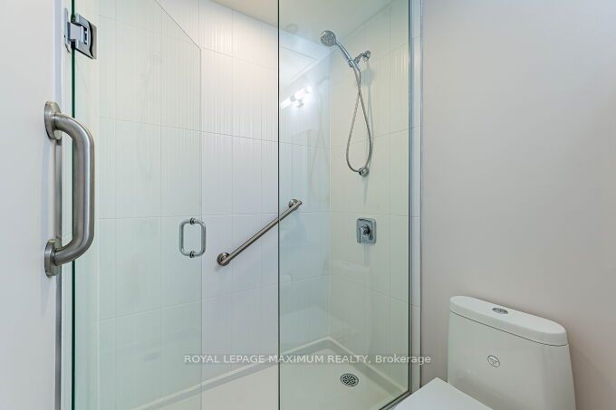 9600 Yonge Street 219b Property Photo 44