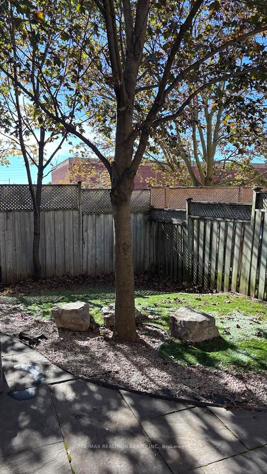 115 Katerina Avenue Property Photo 3