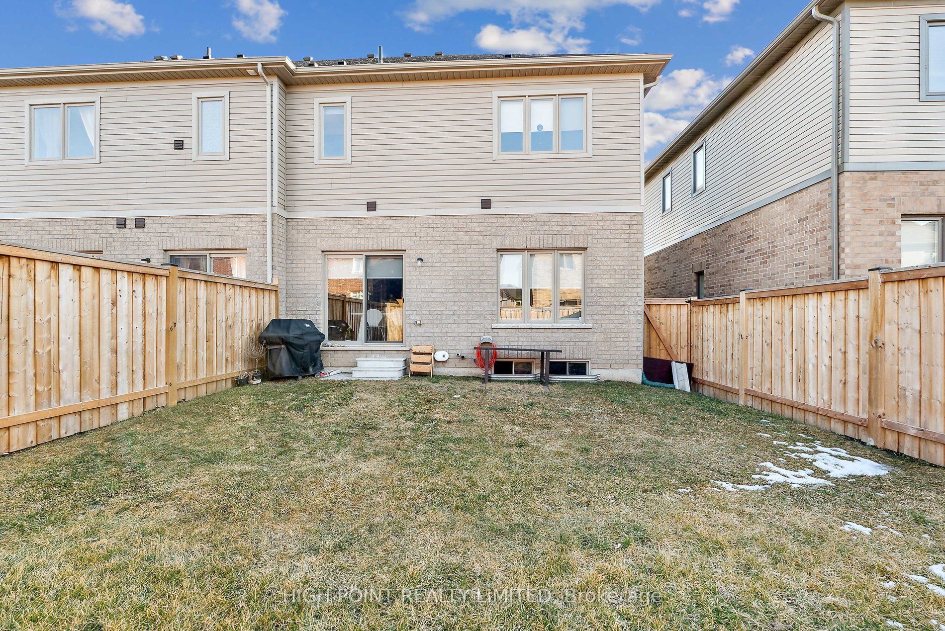 18 Arnold Crescent Property Photo 23