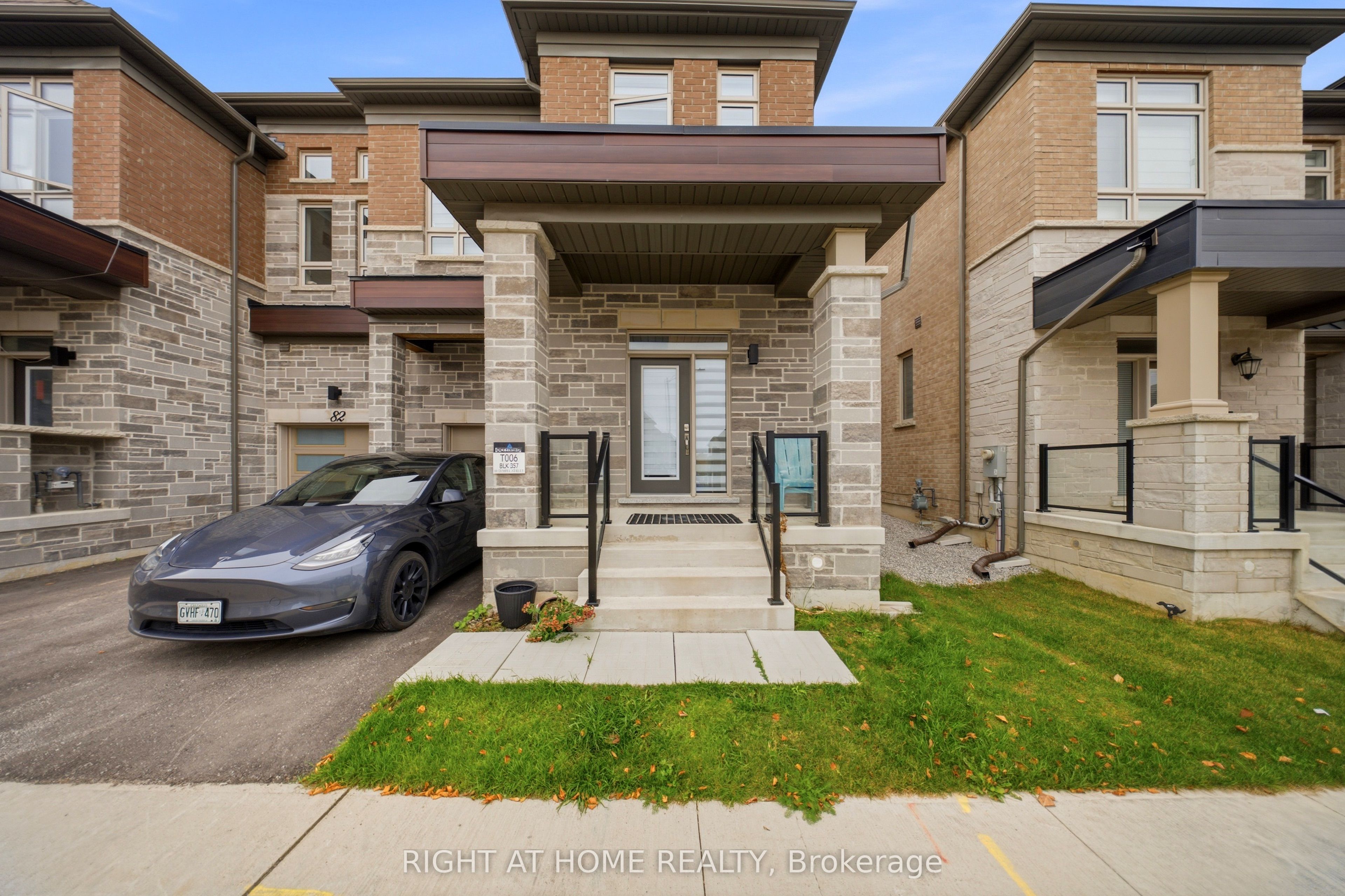 80 Tempel Street Property Photo 1