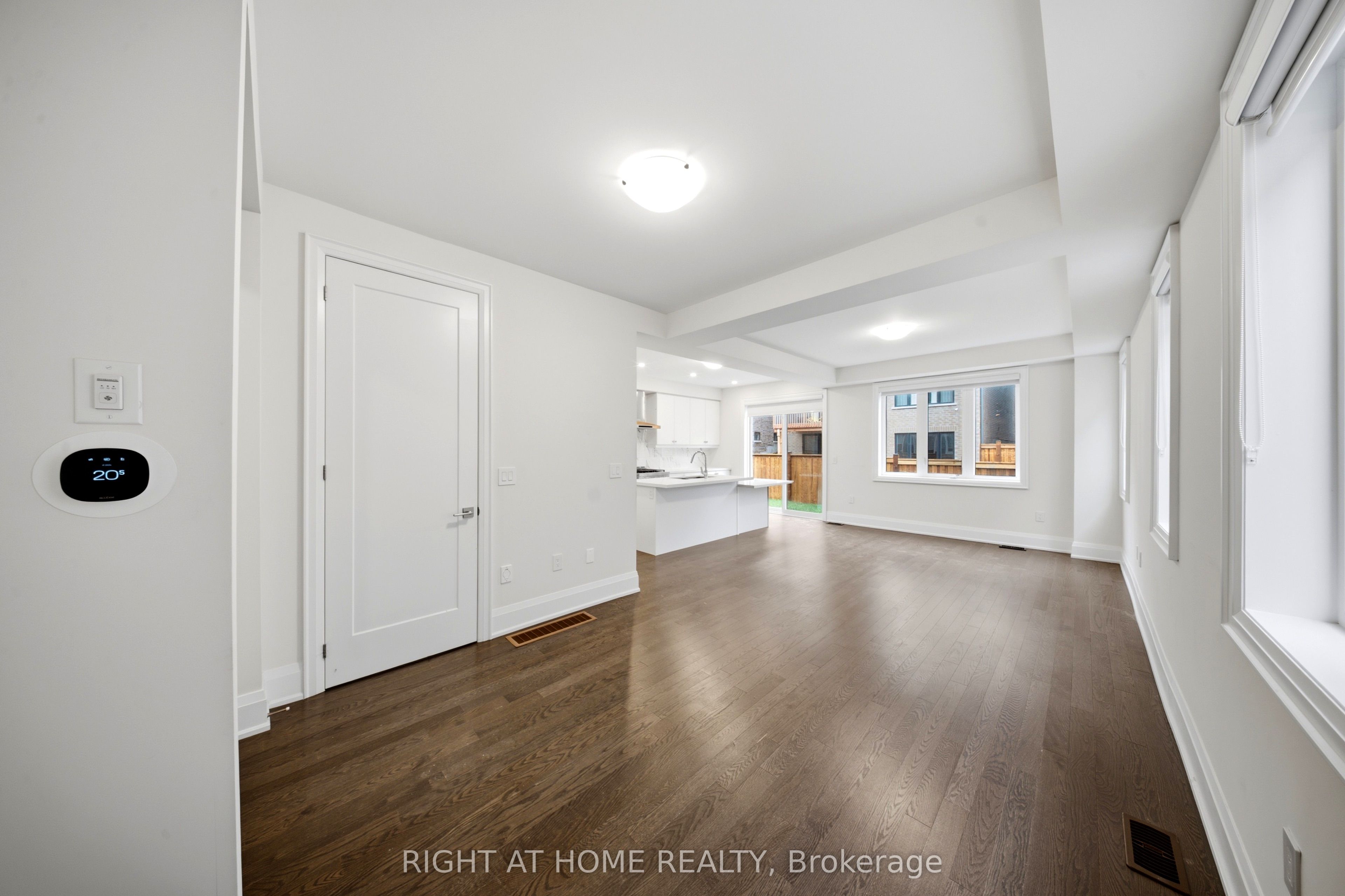 80 Tempel Street Property Photo 9