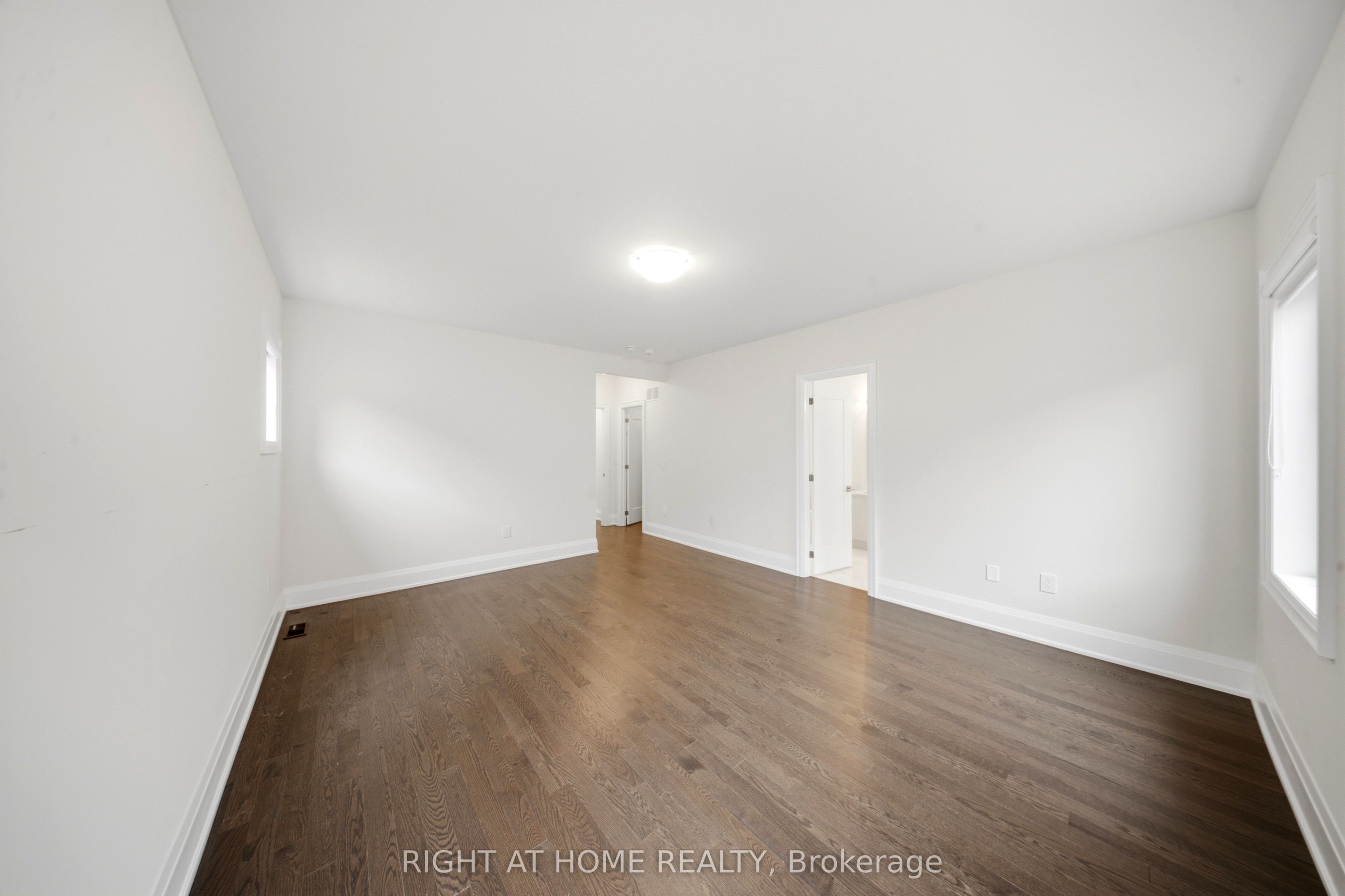 80 Tempel Street Property Photo 18