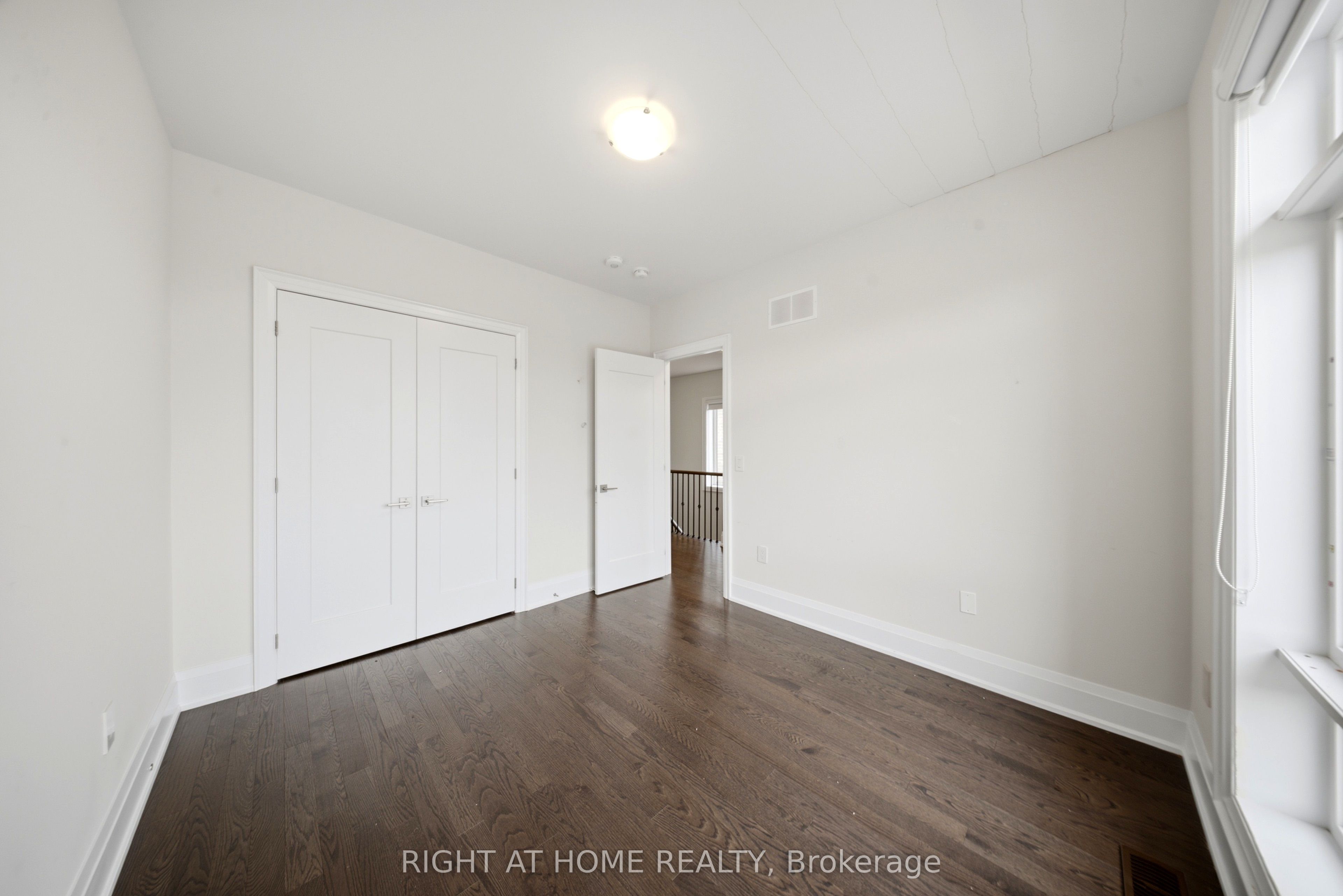 80 Tempel Street Property Photo 25