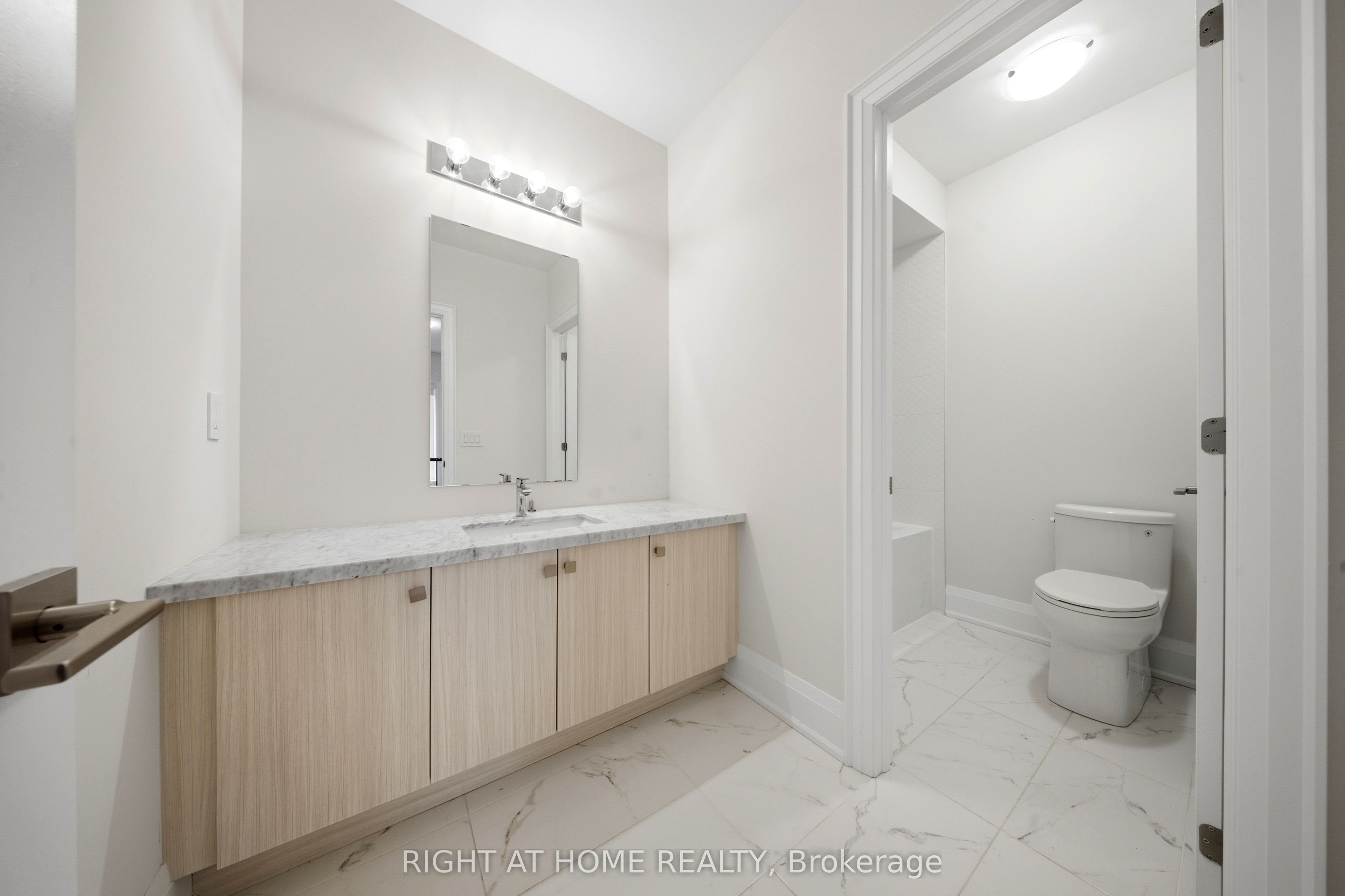 80 Tempel Street Property Photo 26