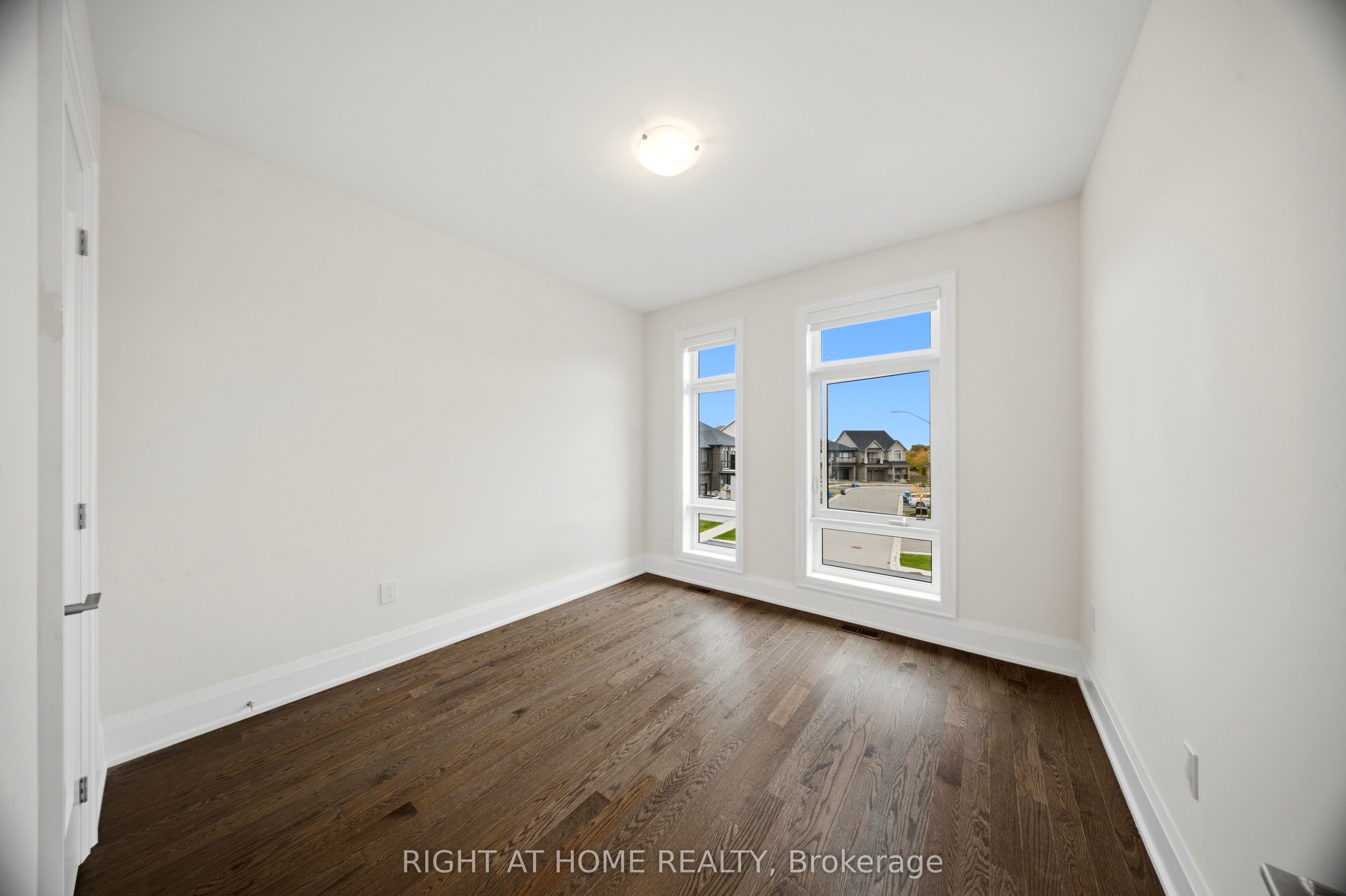 80 Tempel Street Property Photo 20