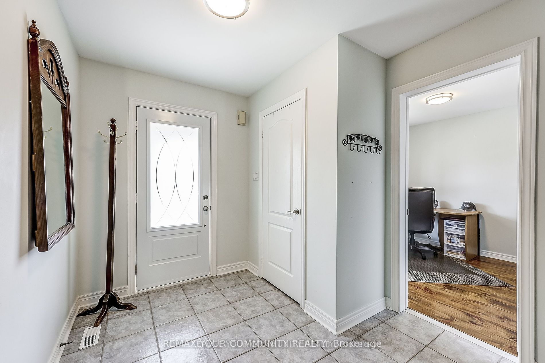 53 Bolton Drive Property Photo 4