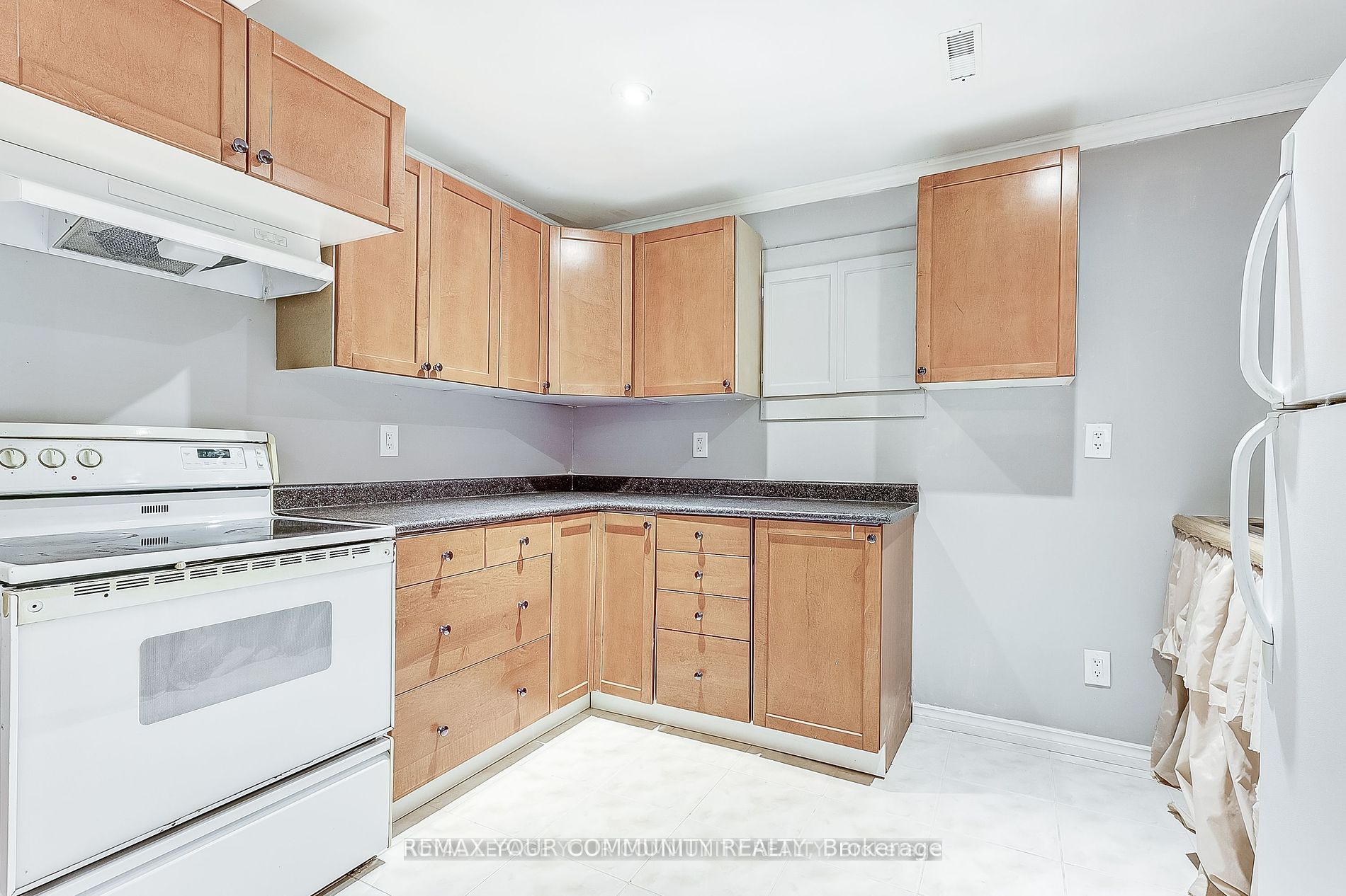 53 Bolton Drive Property Photo 24