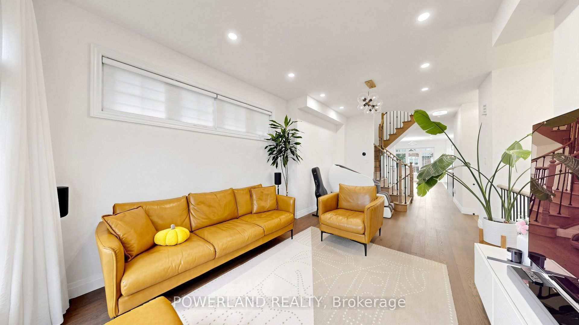 259 Dundas Way Property Photo 3