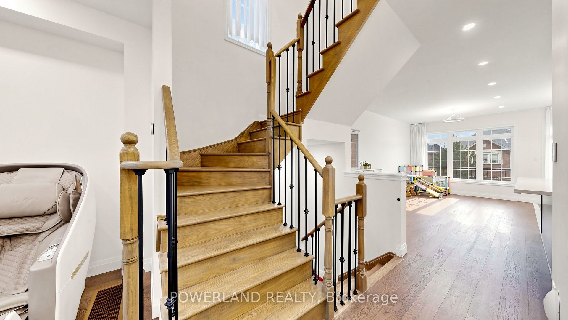 259 Dundas Way Property Photo 13