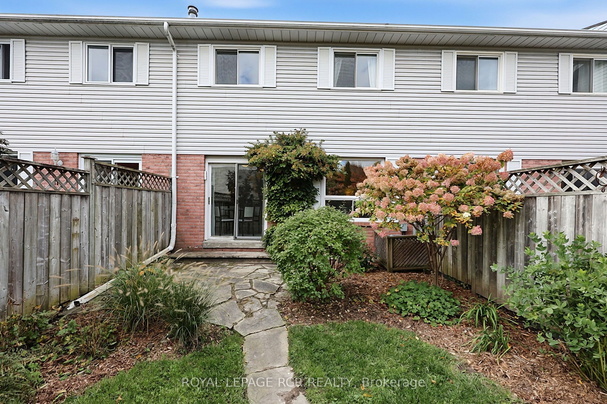 56 Oakridge Court Property Photo 38