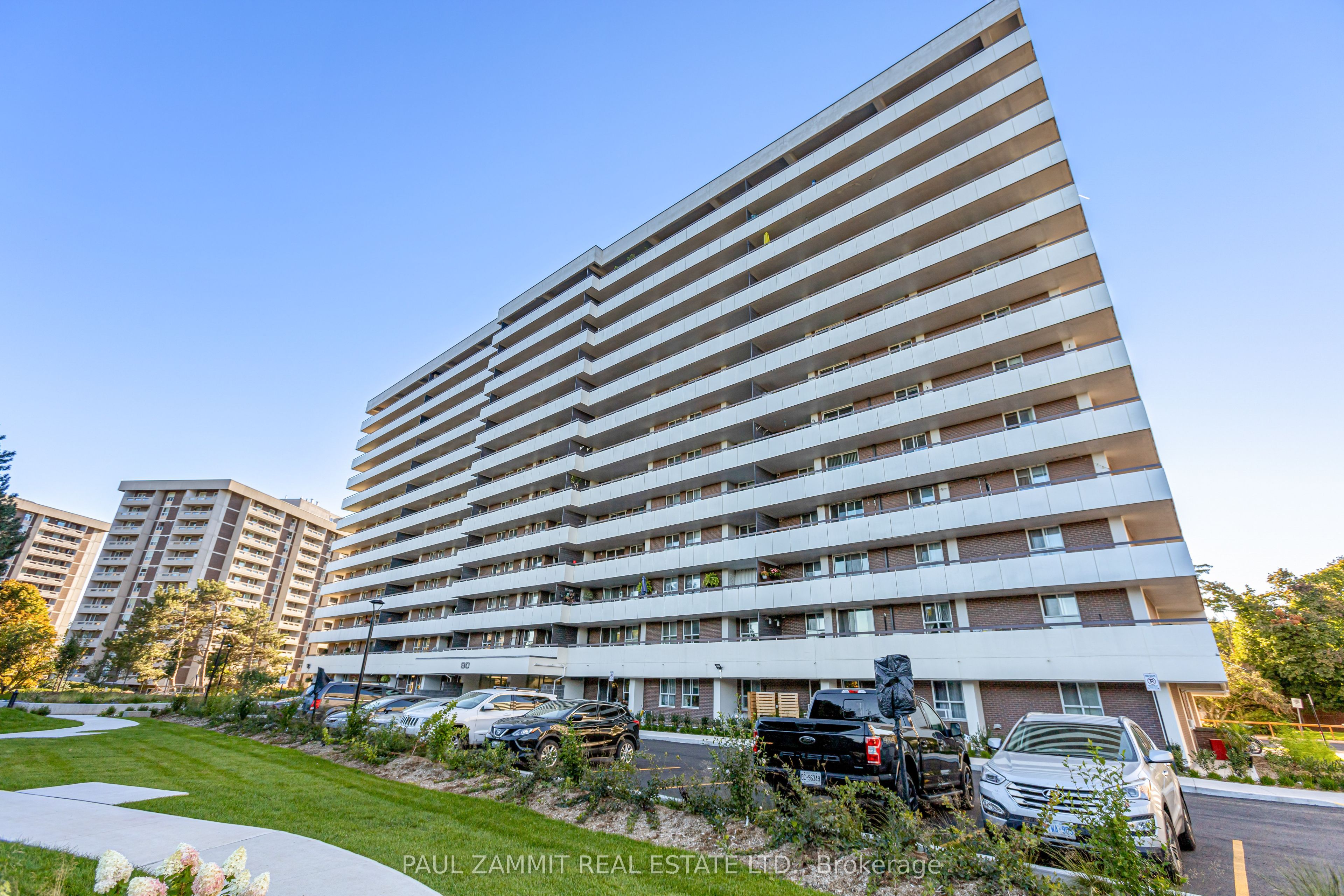 80 Inverlochy Boulevard 1008 Property Photo 1