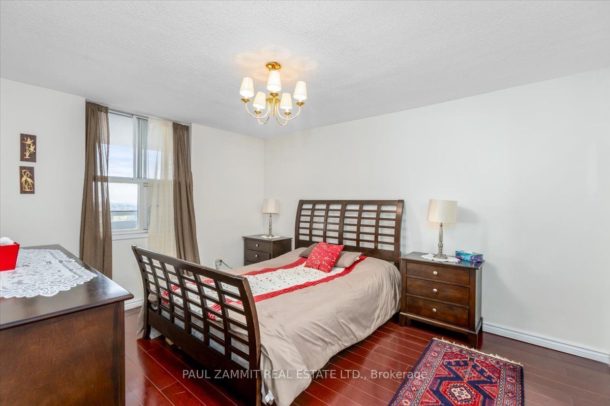 80 Inverlochy Boulevard 1008 Property Photo 8