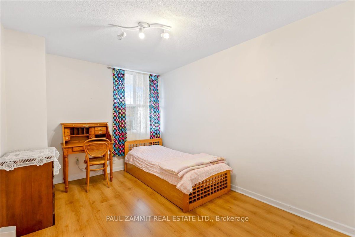 80 Inverlochy Boulevard 1008 Property Photo 12