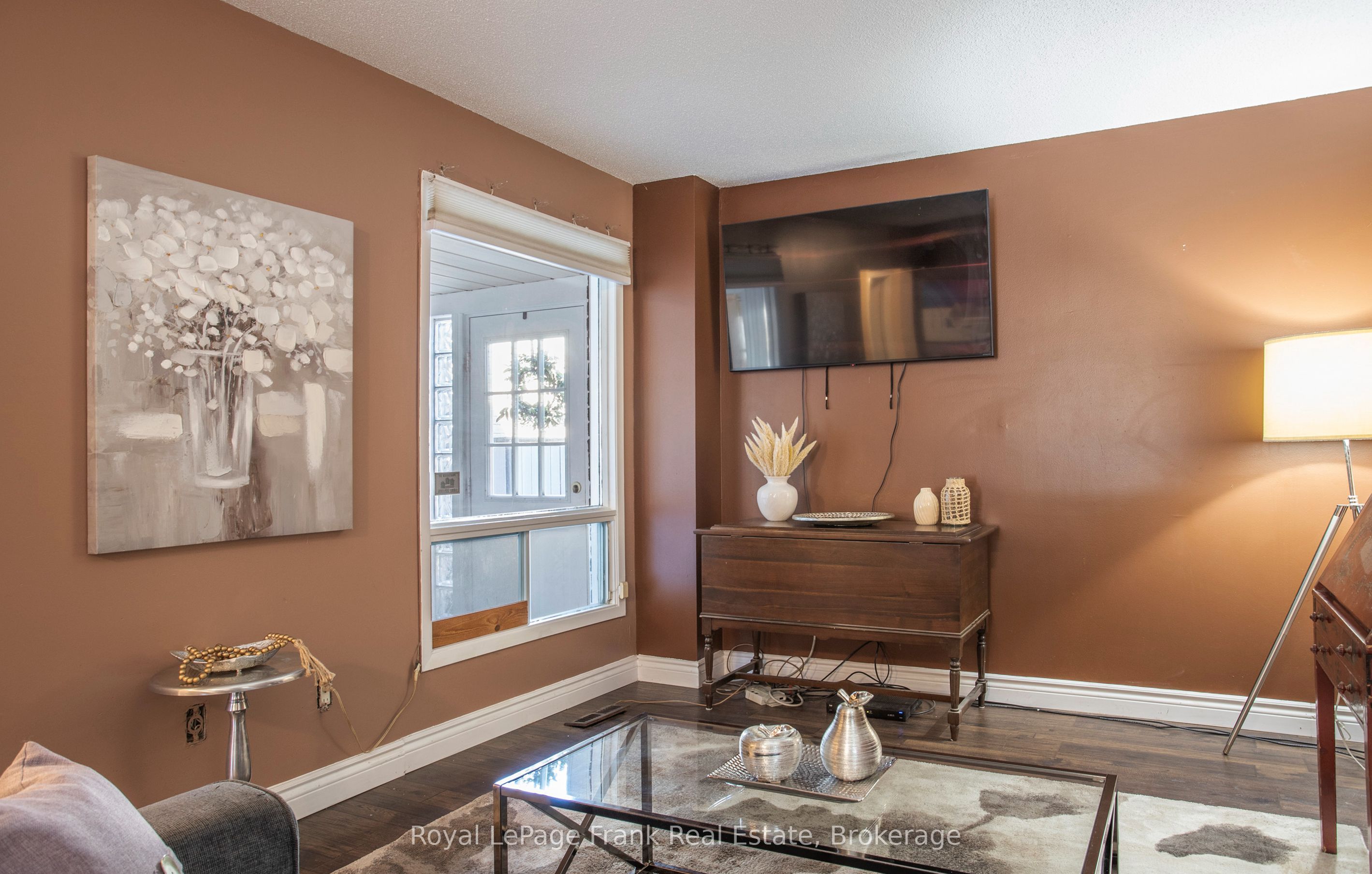 22 Peachtree Place Property Photo 5