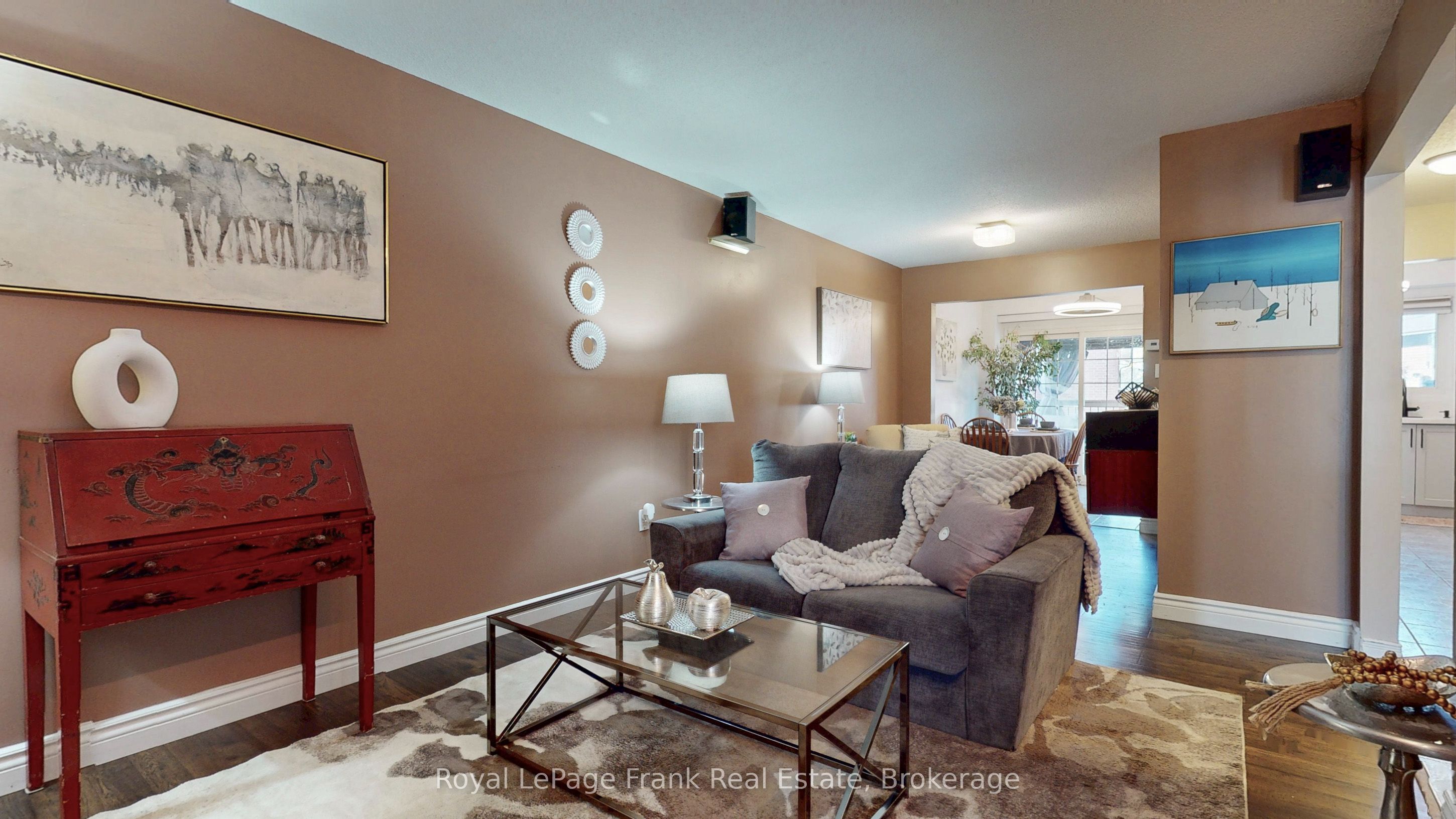 22 Peachtree Place Property Photo 8