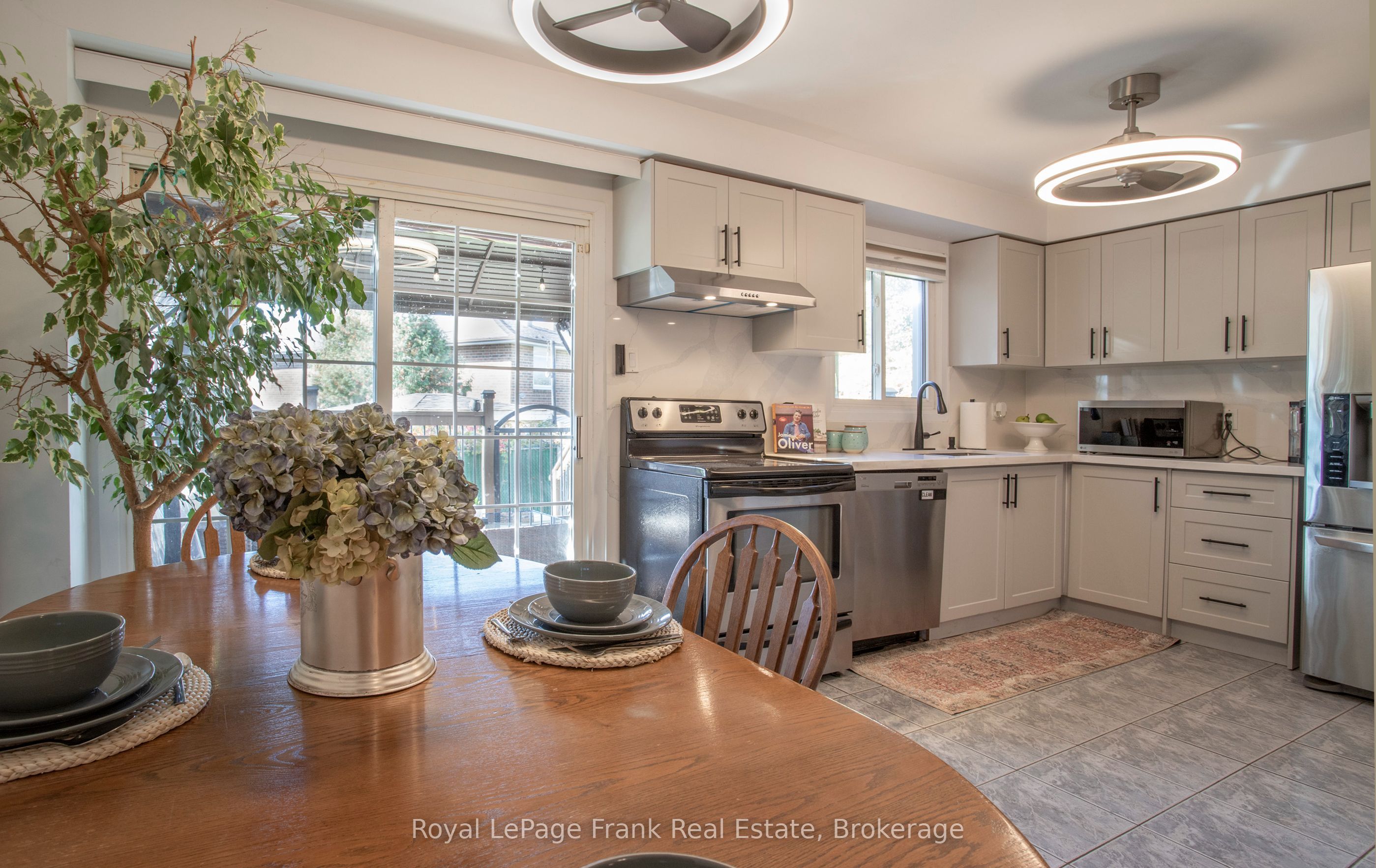 22 Peachtree Place Property Photo 10