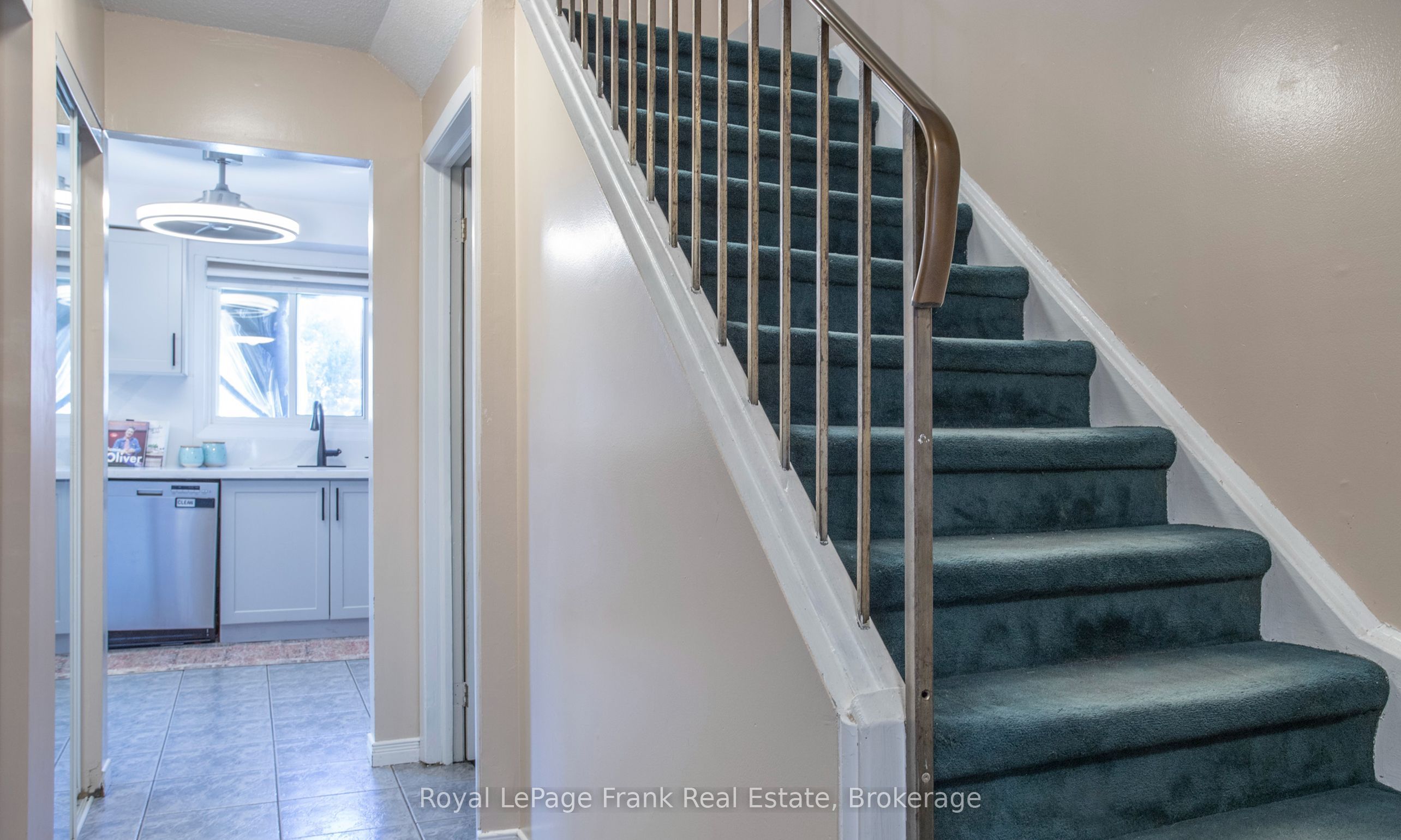 22 Peachtree Place Property Photo 16
