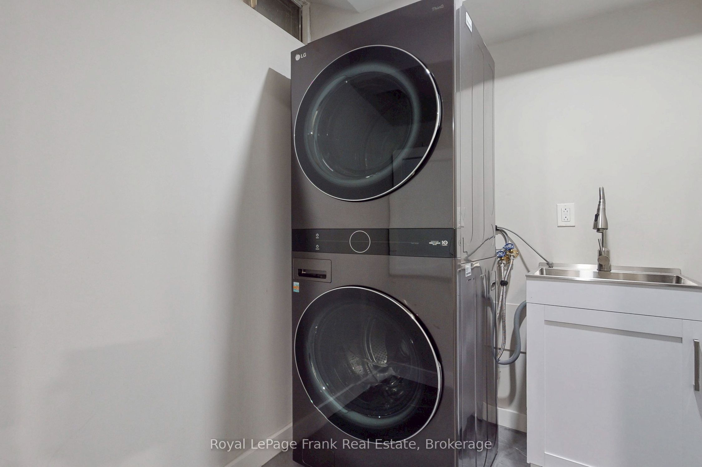22 Peachtree Place Property Photo 23