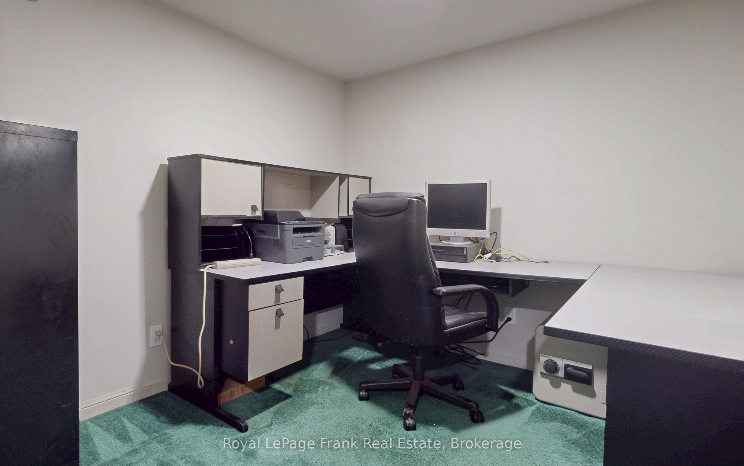 22 Peachtree Place Property Photo 24