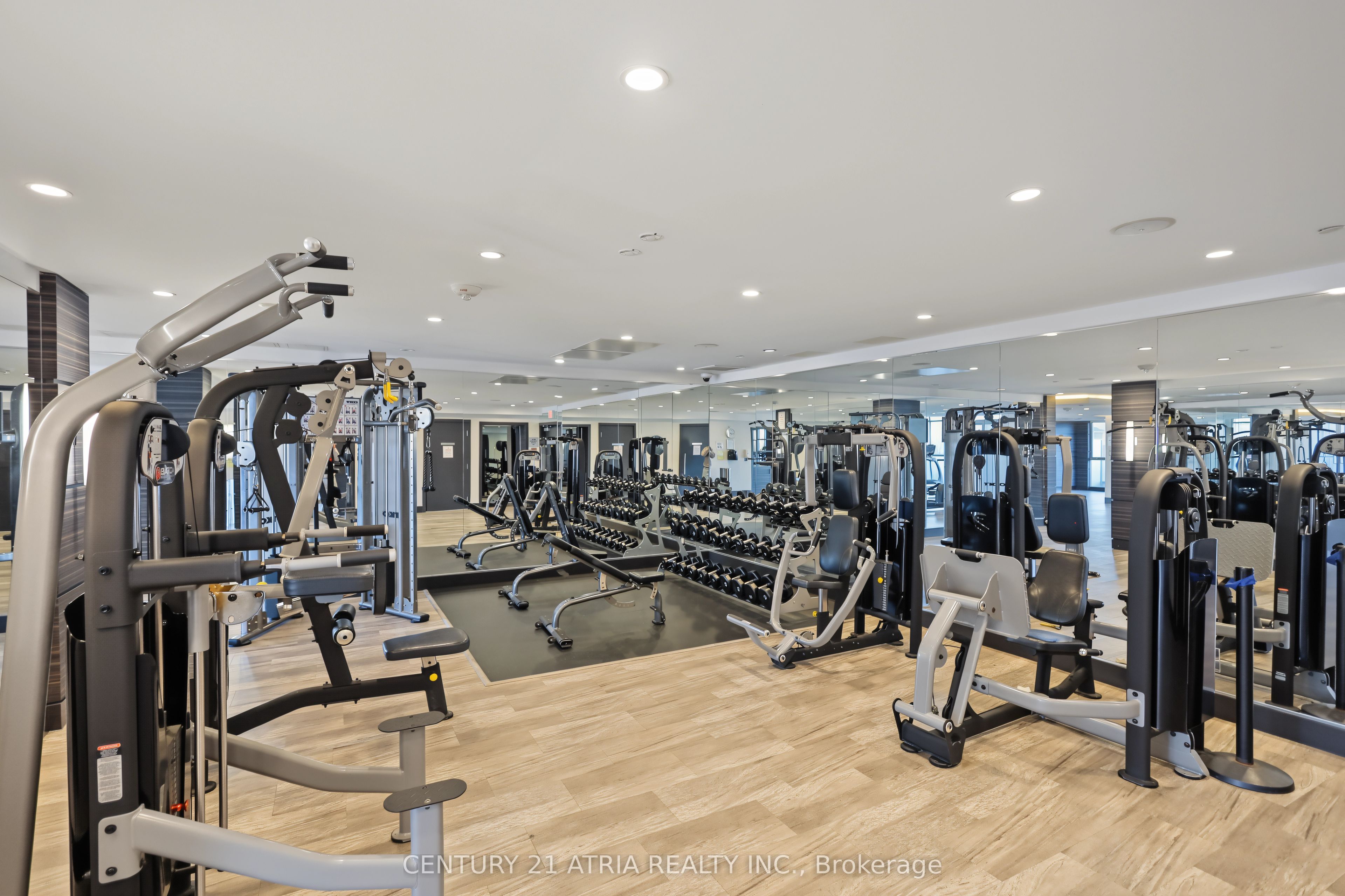 9471 Yonge Street 528 Property Photo 18